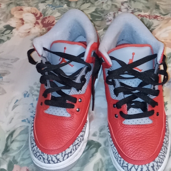 Air Jordan Red Cement